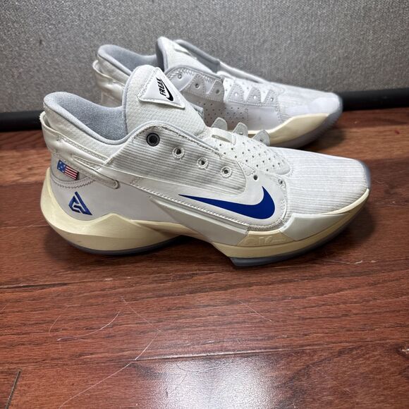 NIKE ZOOM FREAK 2 ID WHITE BLUE BASKETBALL SHOES CW0619-991 AMERICAN FLAG 8.5 - Picture 3 of 14
